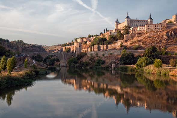 Excursão completa a Toledo + Degustação de vinhos