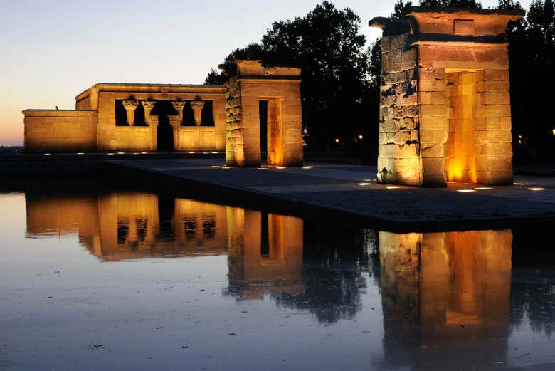 Sunset at the Templo de Debod