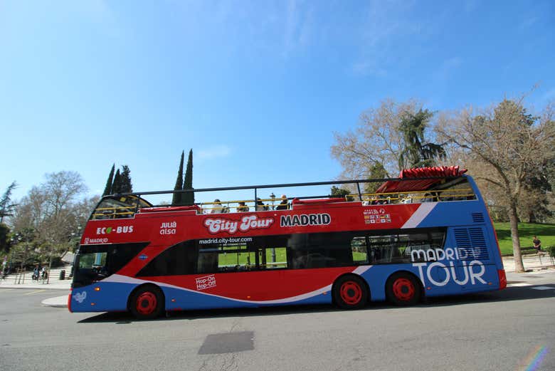 El autobús turístico con el que recorreréis Madrid