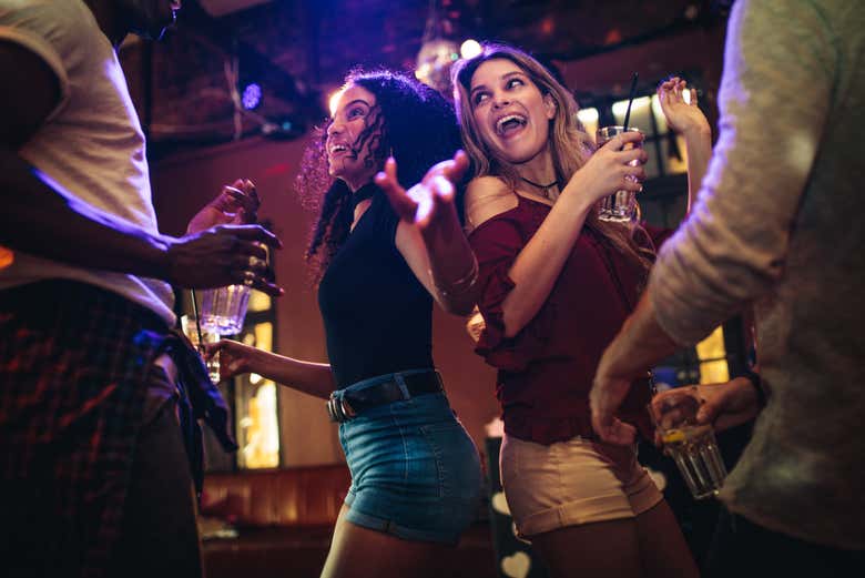 Bailando al son de la música