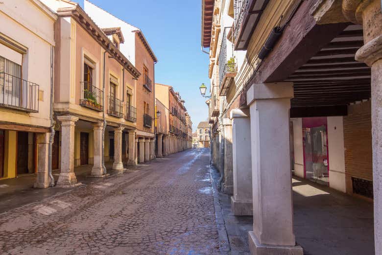 Exploring the streets of Alcalá de Henares