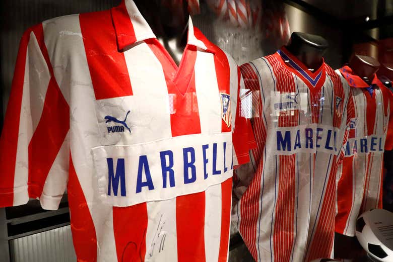 Camisetas históricas del Atlético de Madrid