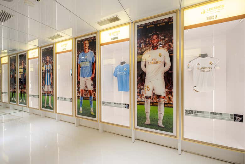 Você verá uma grande exposição de camisas de futebol