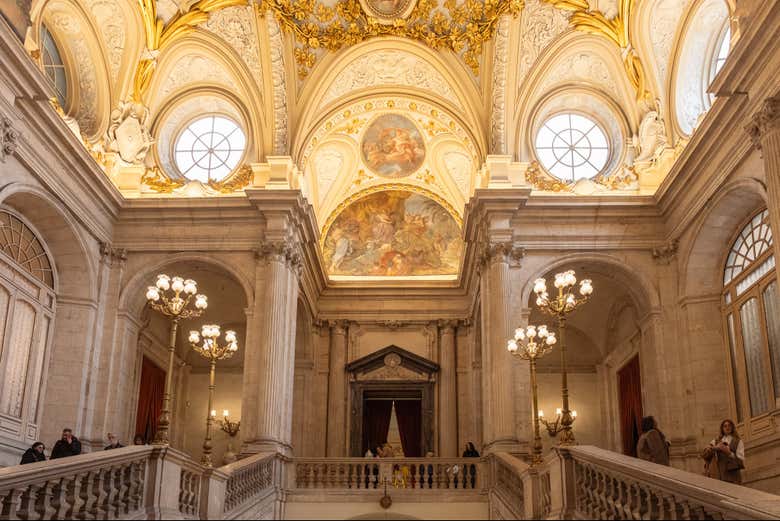 Visitando el interior del Palacio Real de Madrid