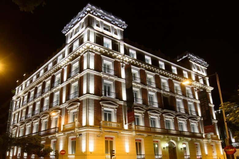 See the MAPFRE Foundation museum by night