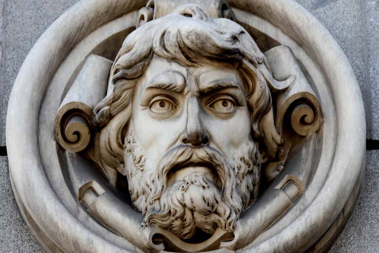 Détail de la façade de la banque d'Espagne