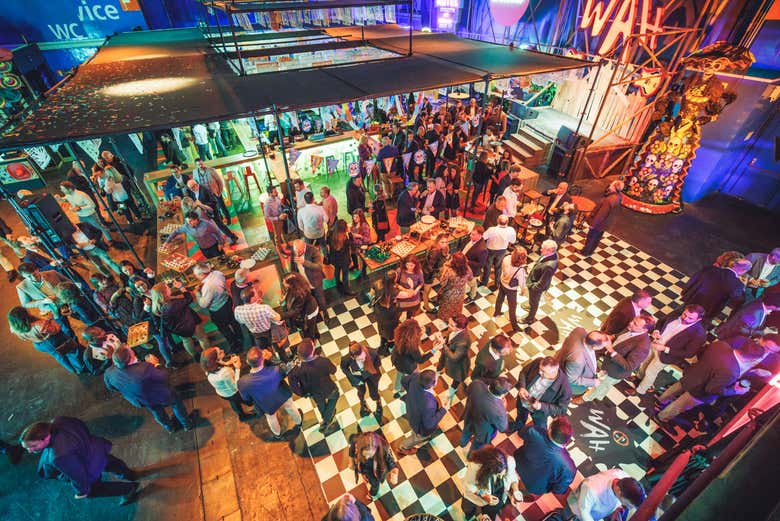 Degustando las comidas del food market