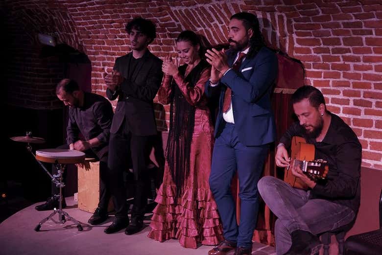 Essential Flamenco