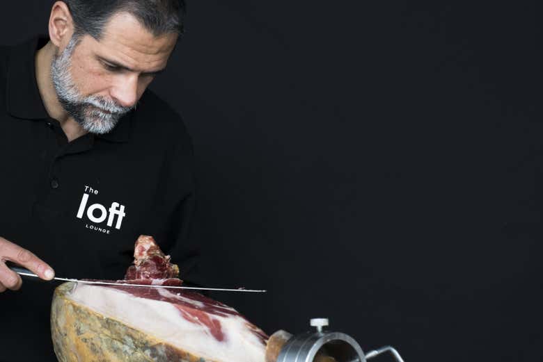 Tagliando il prosciutto
