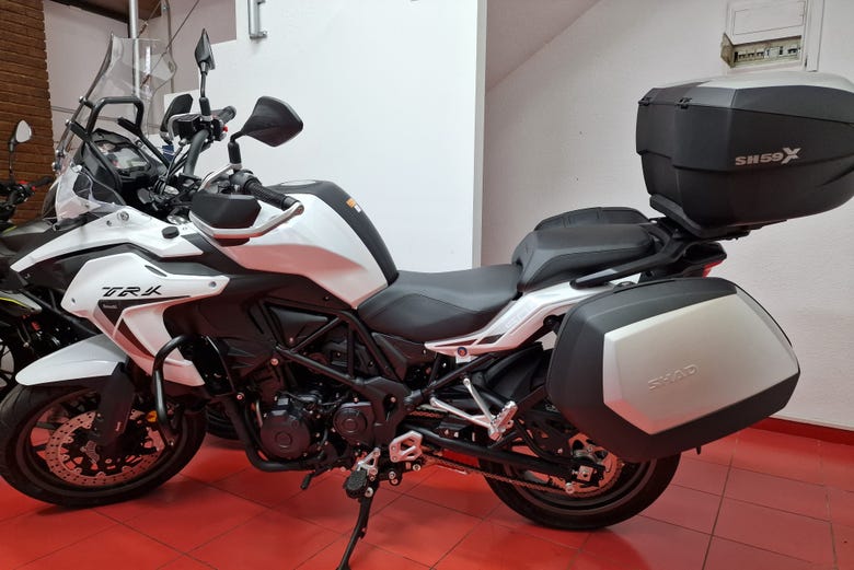 Benelli TRK 502 499cc motorbike