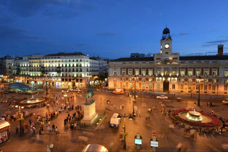 Puerta del Sol de noche