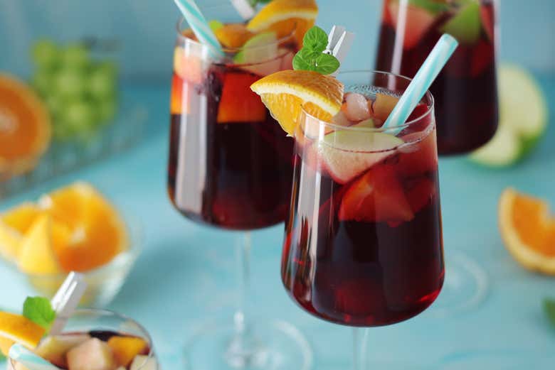 A sangria é uma das bebidas mais típicas da Espanha