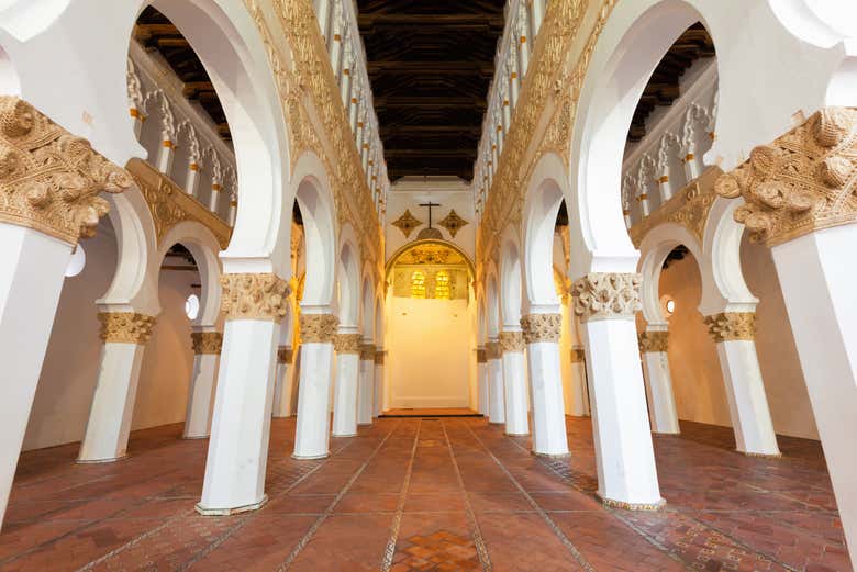 Visitando la sinagoga de Santa María La Blanca
