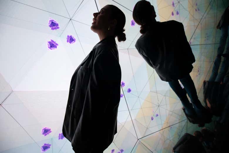 Una foto con la sombra en el Museo de la Luz