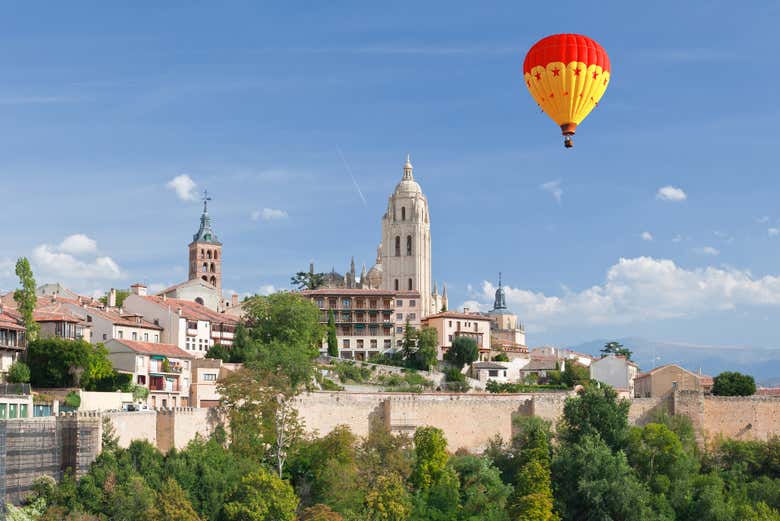 Hot air ballooon flight over Segovia
