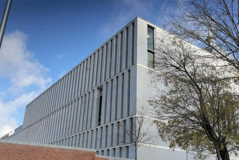 La Galleria delle Collezioni Reali dall'esterno