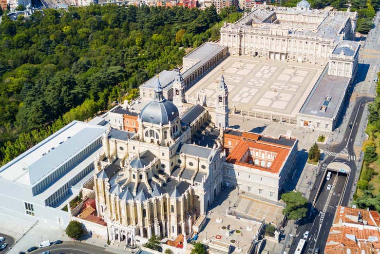 Vista aerea del Palazzo Reale e dell'Almudena