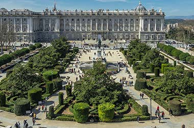 Plaza de Oriente