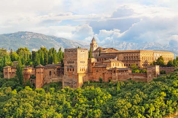 Excursión a Granada con visita a la Alhambra