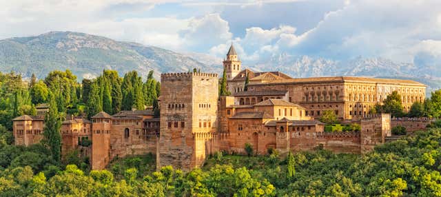 Excursión a Granada con visita a la Alhambra