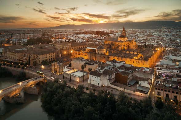 Excursión nocturna a Córdoba con visita a la Mezquita