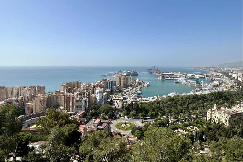 Admire the views of Málaga