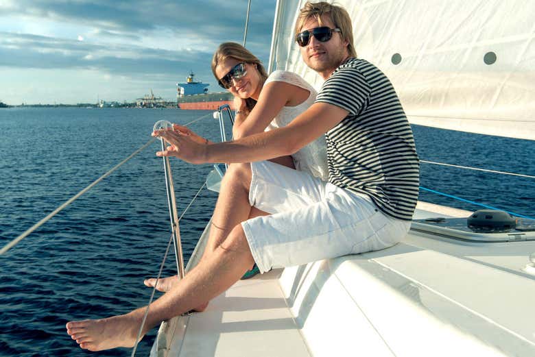Disfrutando del paseo en catamarán 