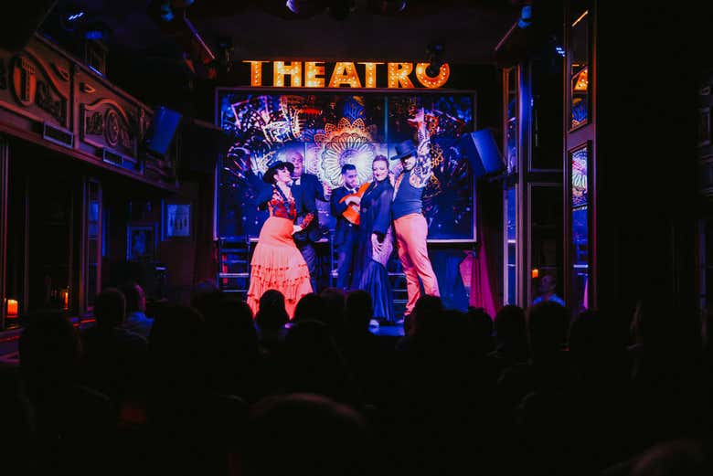 Cuadro flamenco al completo