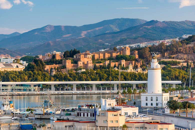 Vistas del Faro y la Alcazaba 