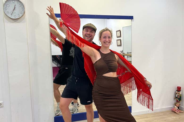 Una coppia balla flamenco