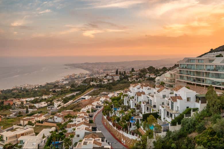 Maravillaos con las vistas de la Costa del Sol