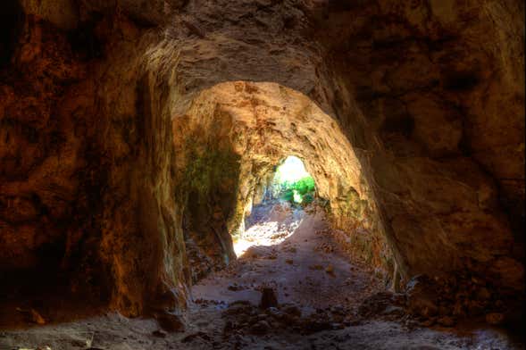 Espeleología en la cueva Es Coloms