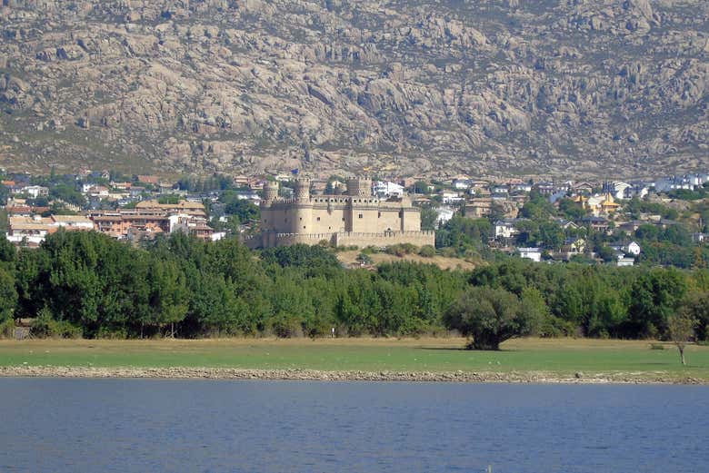 Manzanares se encuentra a orillas del embalse de Santillana