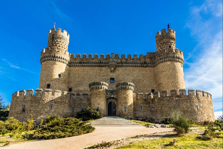 El castillo de los Mendoza es el símbolo de Manzanares El Real