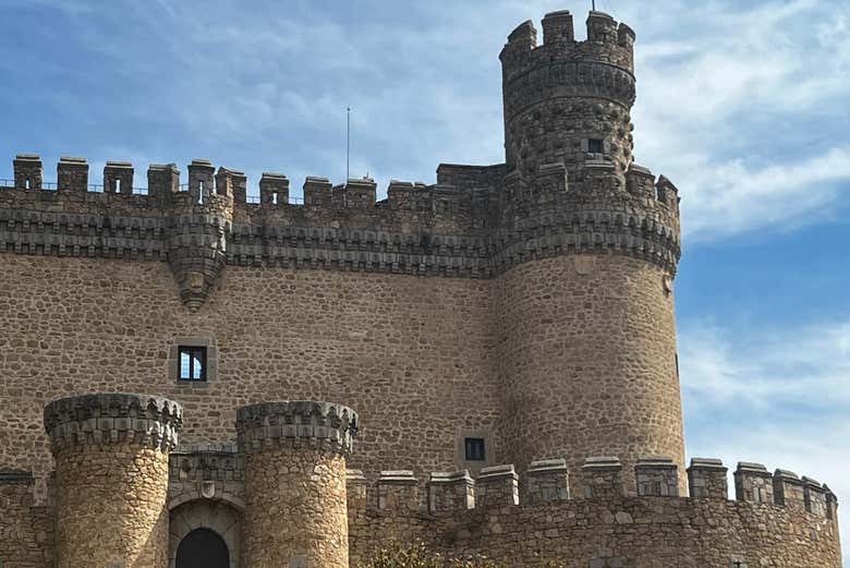 En el castillo de los Mendoza se firmó el estatuto de Madrid