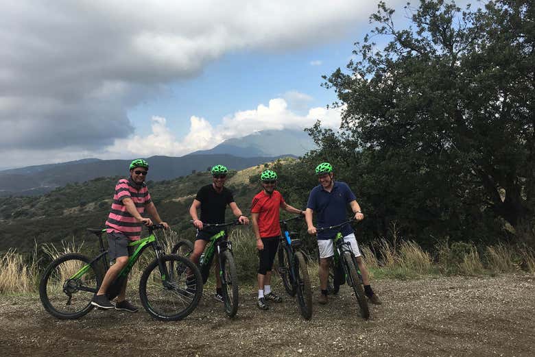 Foto de grupo durante o tour de bicicleta