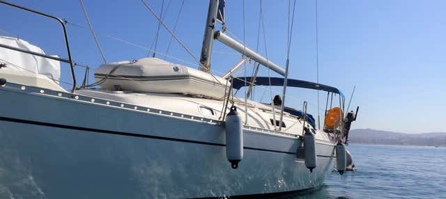 Paseo en velero por Puerto Banús
