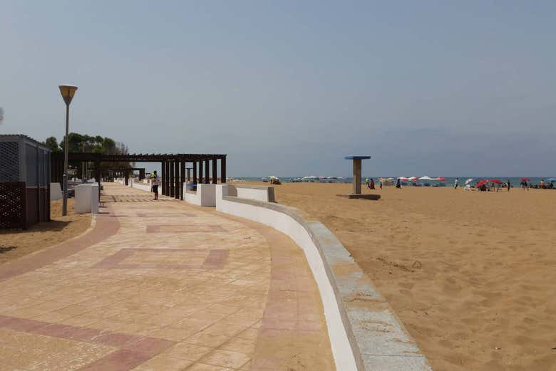 Nador's seafront promenade