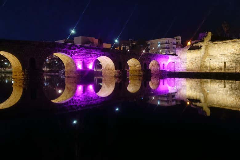 Pont illuminé