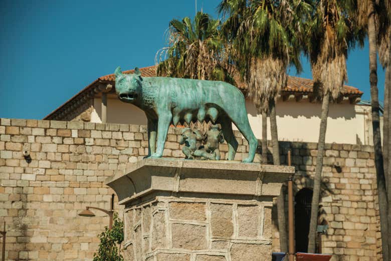 Escultura de Rómulo e Remo, uma das mais famosasa de Mérida