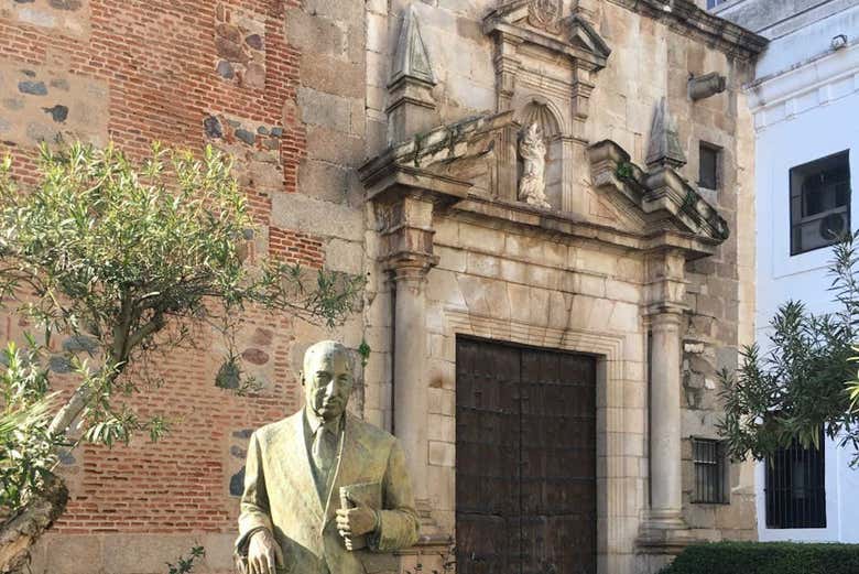 Vista de la fachada del Convento de Santa Clara