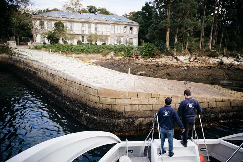 Chegando ao cais de San Simón