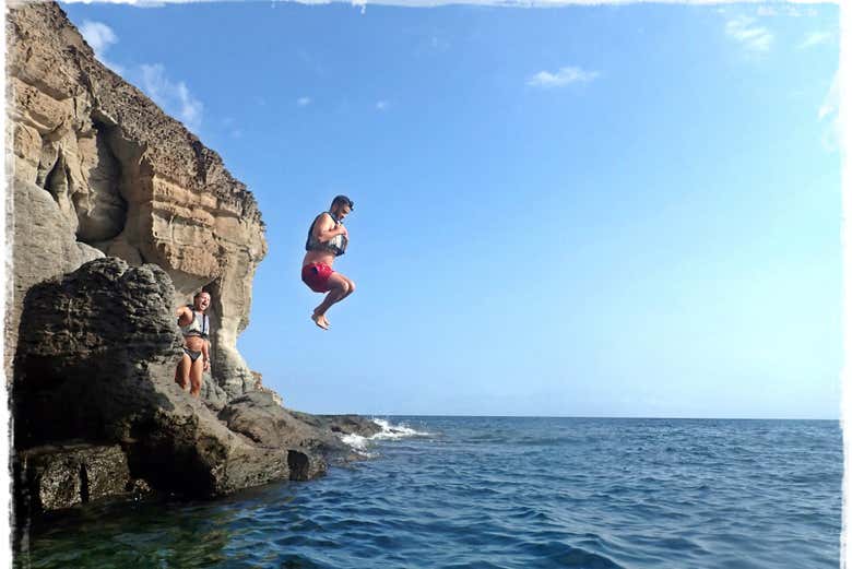 Saltos desde los acantilados