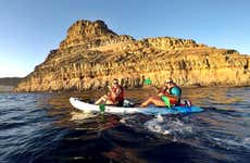 Kayak y snorkel en las cuevas de Taurito
