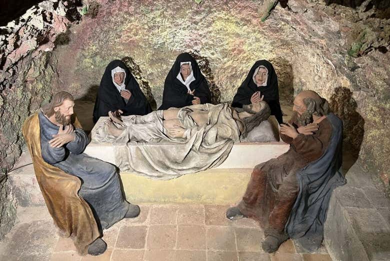 Representación de la Pasión de Cristo en la Cueva de los Judíos