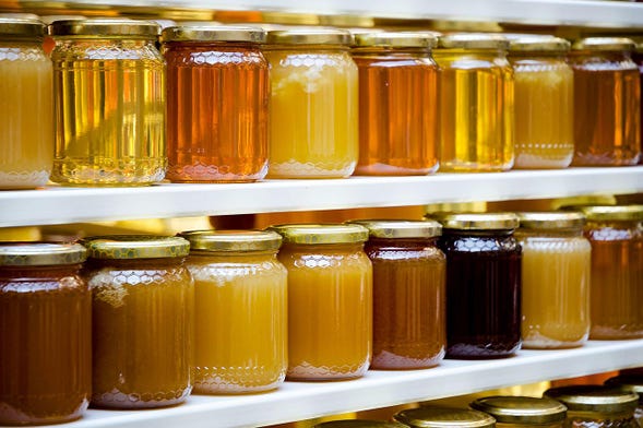 Visita a uma fábrica de mel