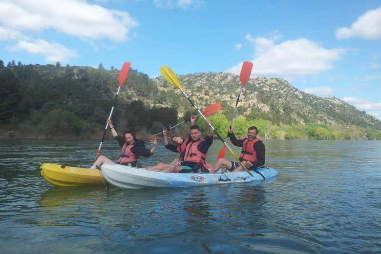 Disfrutando del tour en kayak