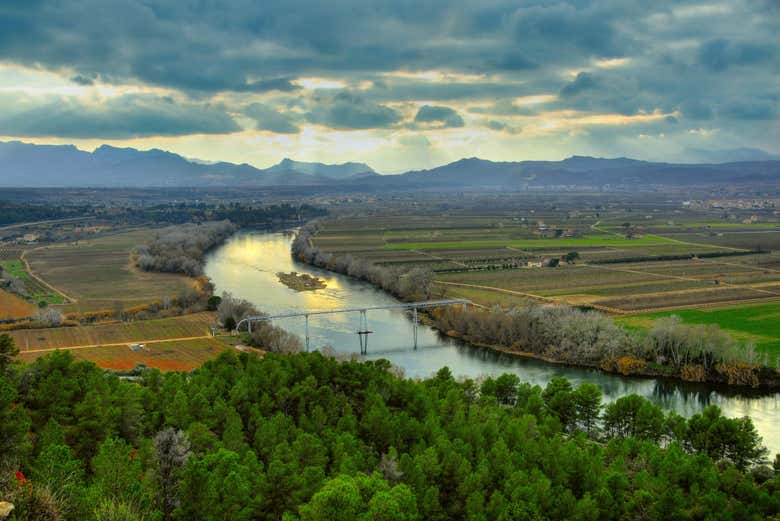 Vistas de Mora la Nueva y el río Ebro