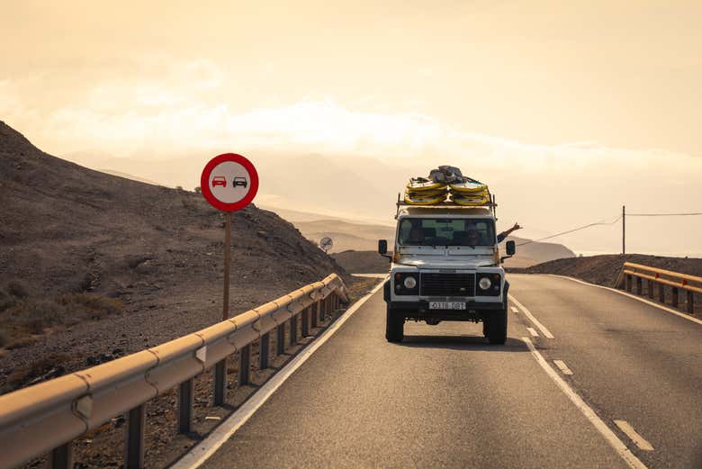 Llevaremos las tablas de surf en un 4x4