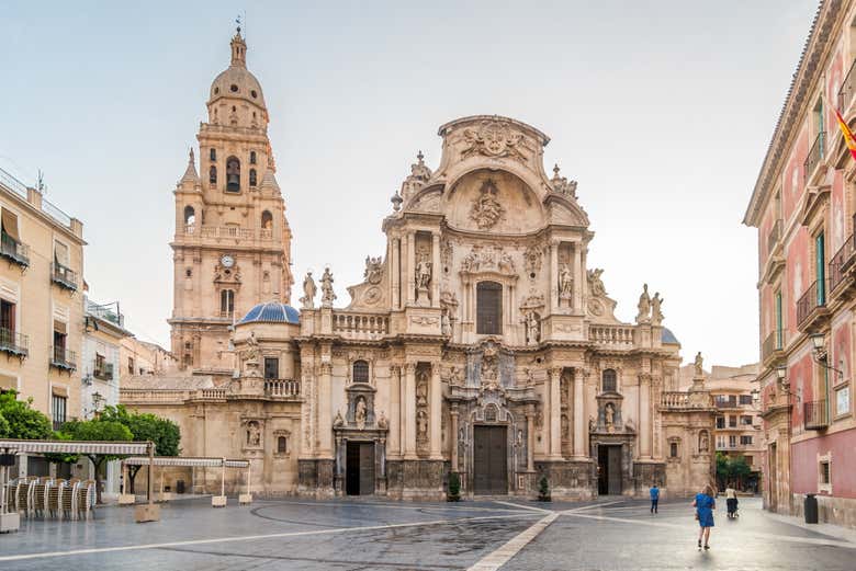 Fachada de la catedral de Murcia